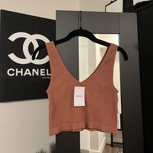 Brown crop top 🤎✨